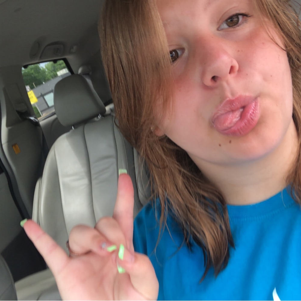 Meet your Posher, Lilly